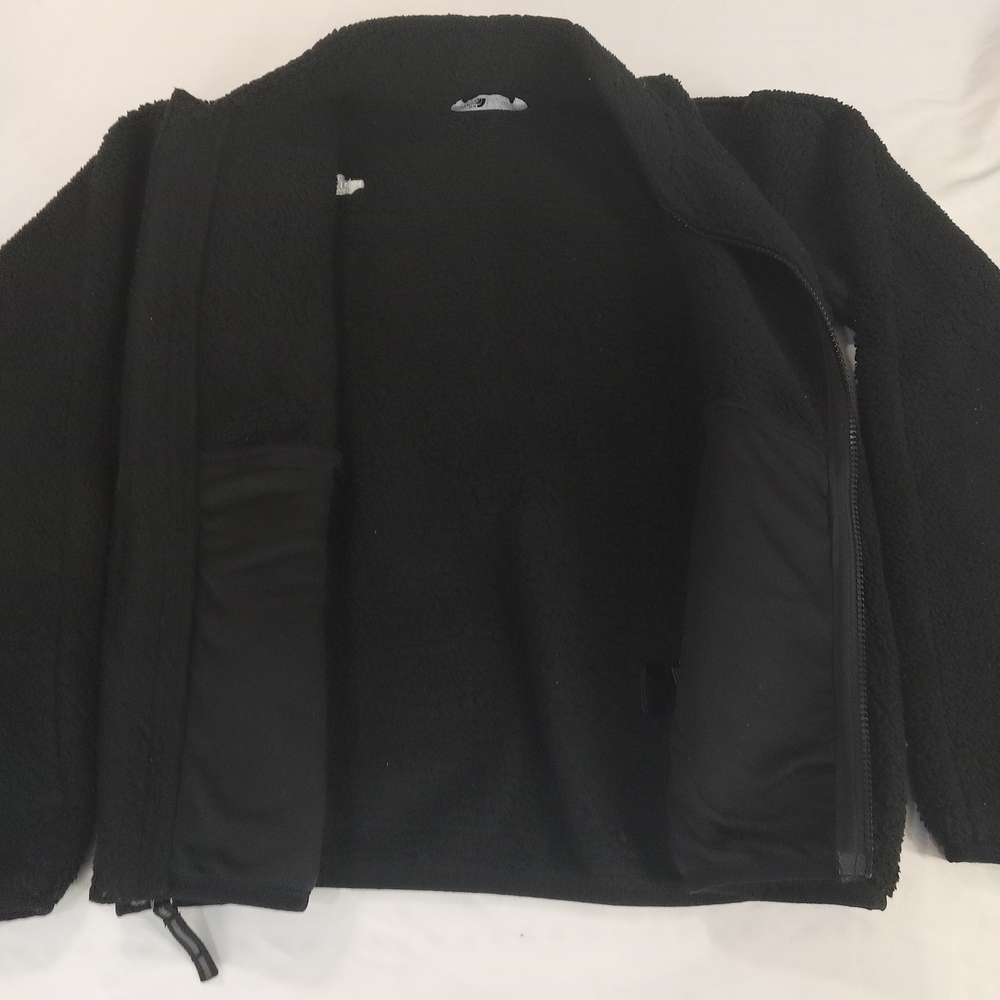 The North Face Women's Black Fleece Faux Fur Jacket Size XS - Picture 8 of 10
